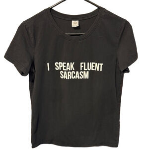 Humorous I Speak Fluent Sarcasm Graphic Short Sleeve Tee Size S